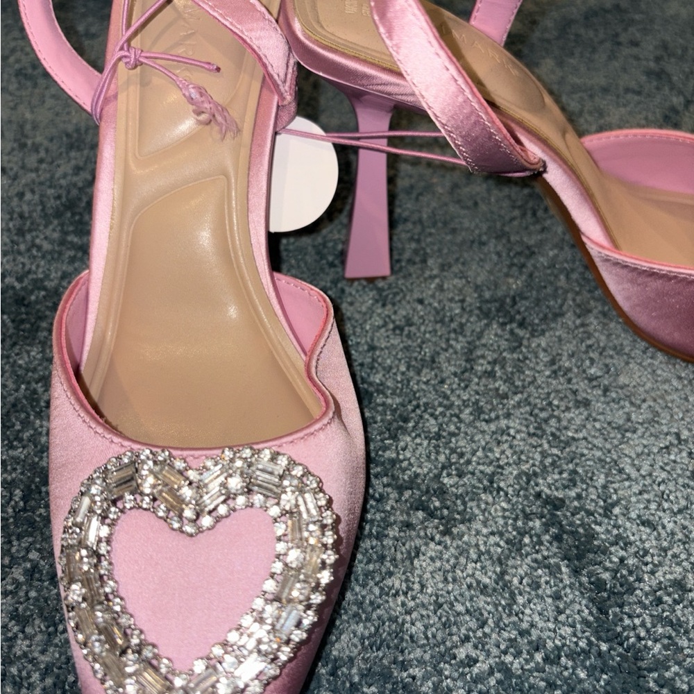 💖 Primark Pink Velvet Heart Heels - Picture 3 of 4